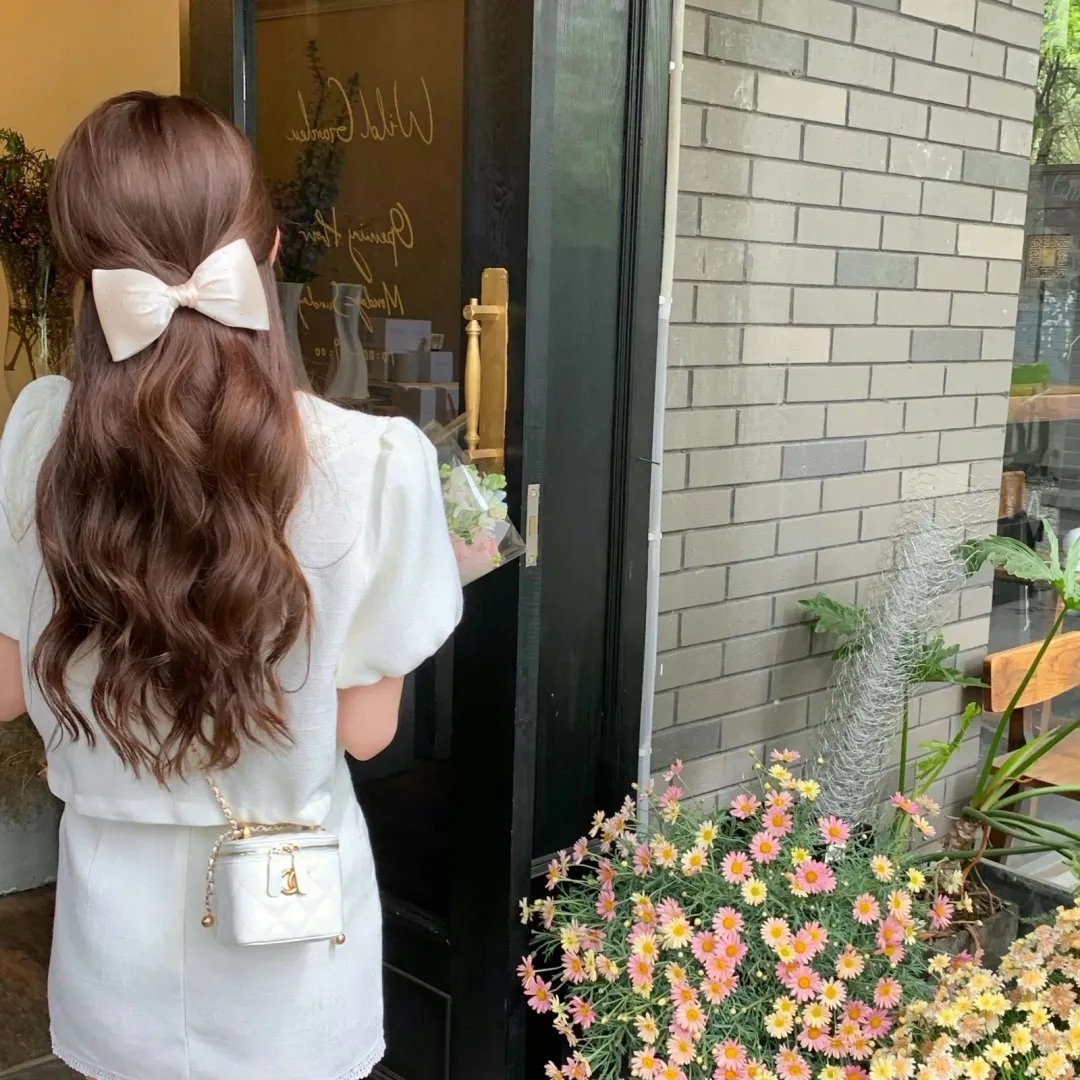 银河女战士 封面
